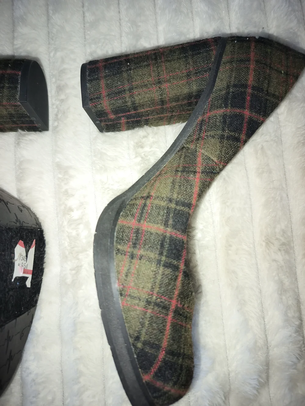 Olive Plaid Women's Pumps -BC Size 9.5